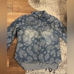 Brand new Cowgirl Tuff co stretch pullover size Large